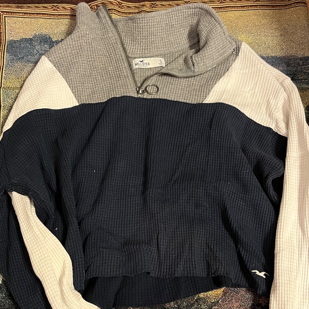 Hollister Navy, Gray & White Zip Up Collared Sweater! Waffle